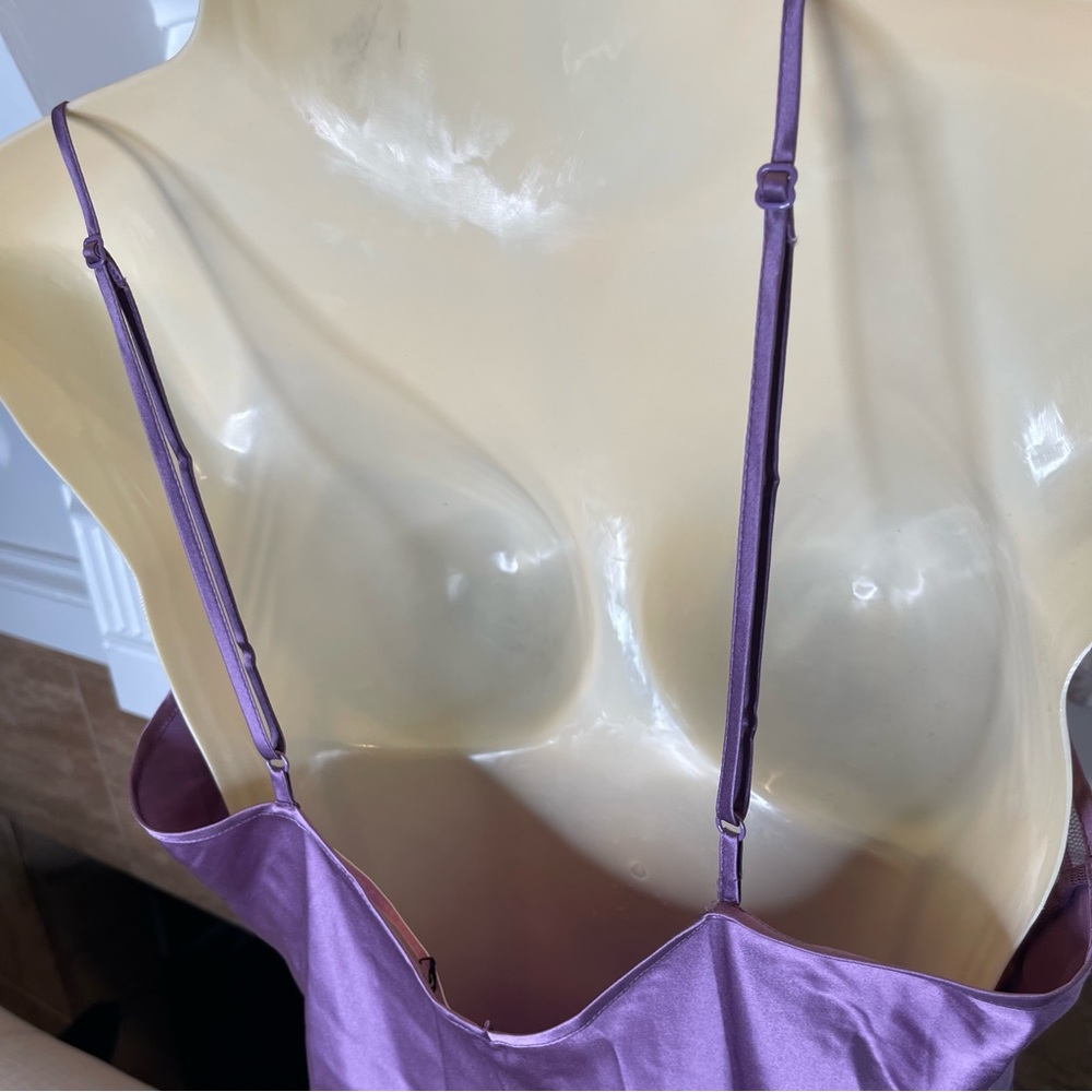 Z:  Victoria’s Secret Purple Chemise 100% Silk Slip Dress Sz M - Picture 5 of 6